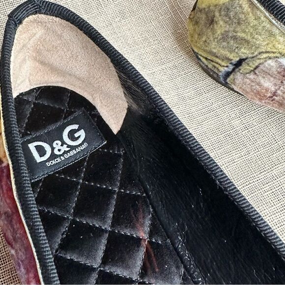 D & G Baroque Bejeweled Flats - Picture 12 of 13